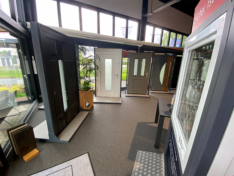 Profilbau Scheil Ausstellung Türen