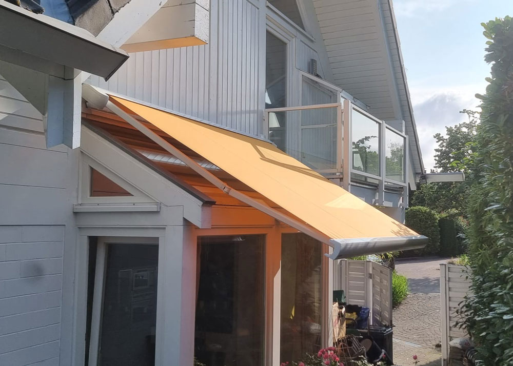 Sonderlösung für Gelenkarmmarkise von Profilbau Scheil