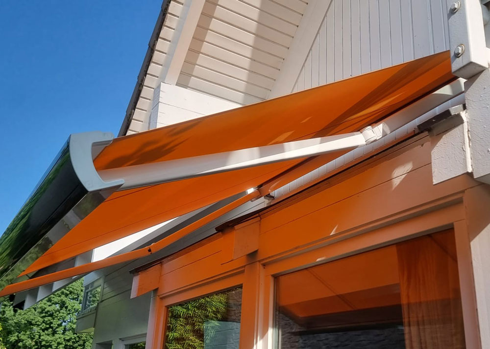 Sonderlösung für Gelenkarmmarkise von Profilbau Scheil