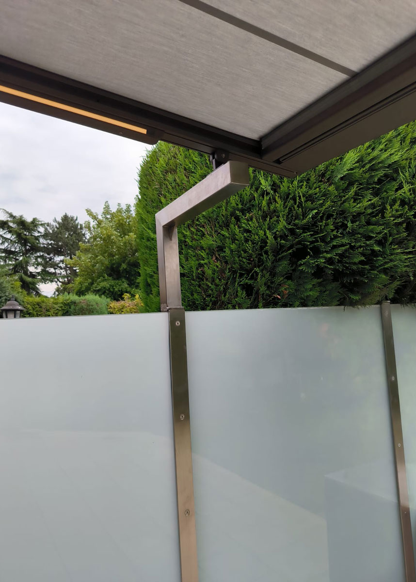 Sonderlösung für Gelenkarmmarkise von Profilbau Scheil