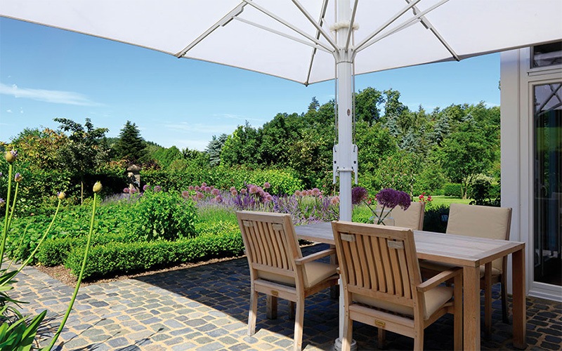 Krankenhaus, Seniorenresidenz Jumbrella von Bahama bei Profilbau Scheil