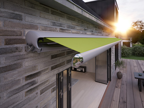 Einfamilienhaus mit Markise markilux 1600 halboffen
